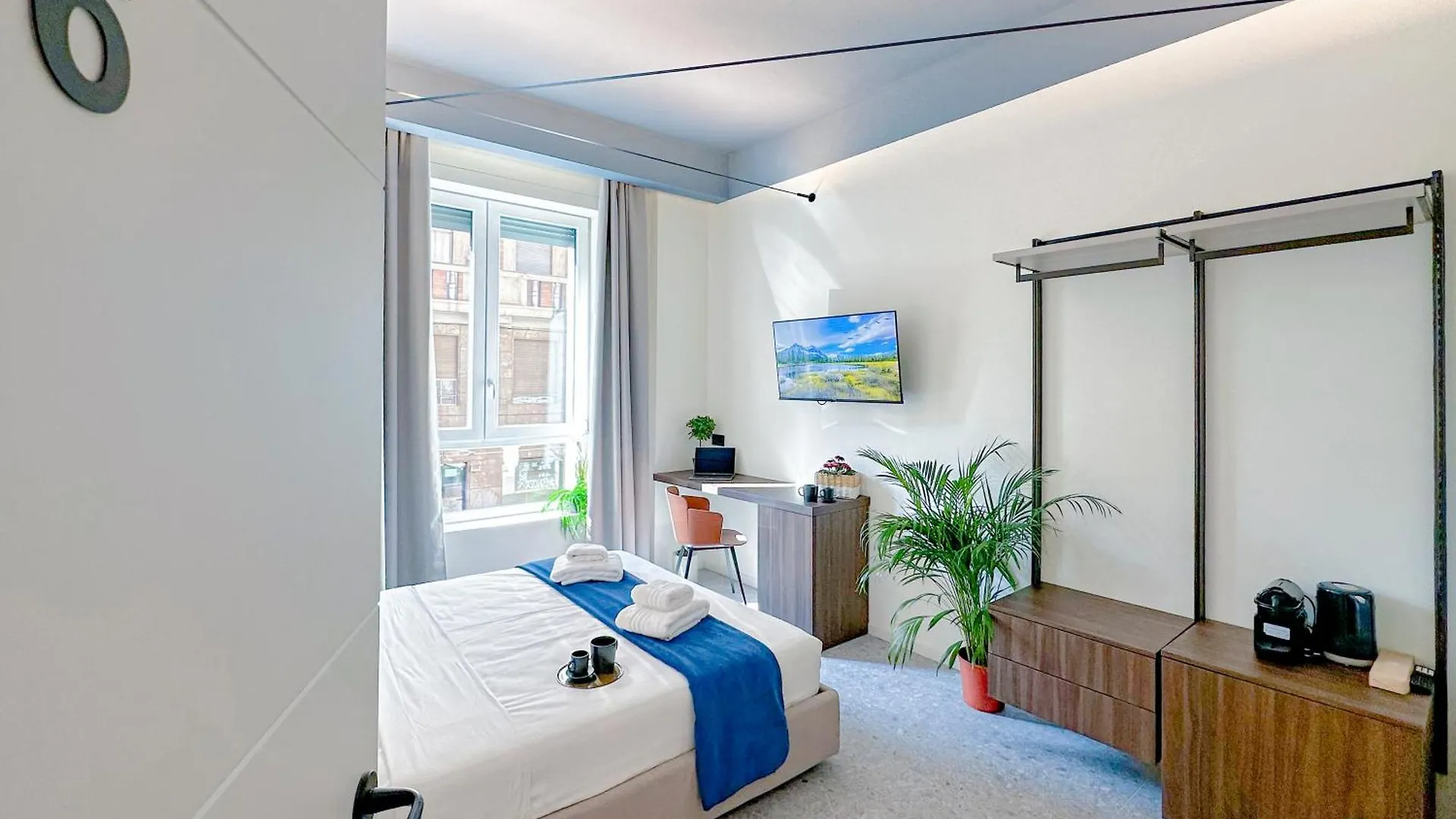 Porta Venezia - Luxy Suites - 6 Camere Milan 0*,  Italie