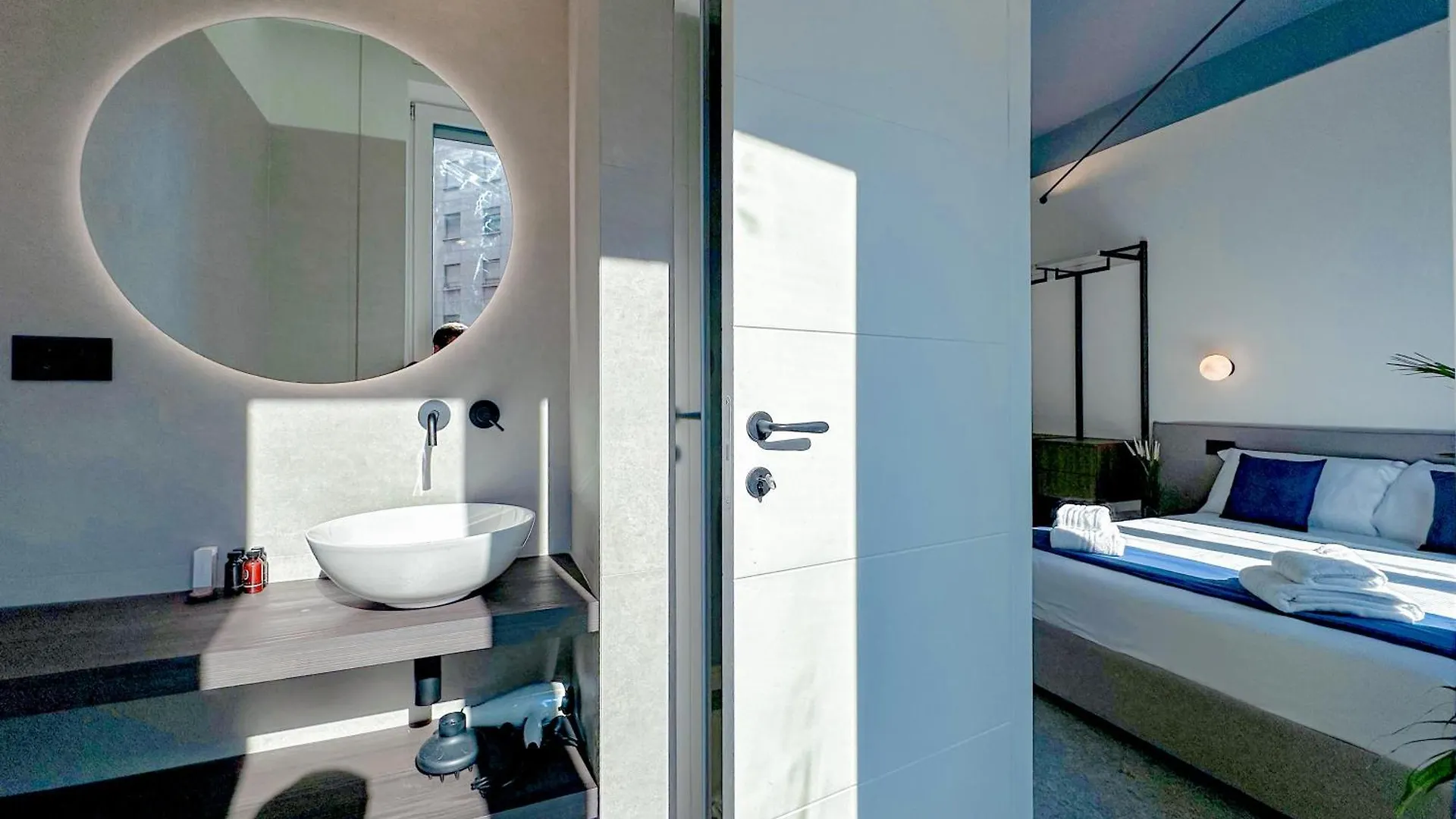 Guest house Porta Venezia - Luxy Suites - 6 Camere Milan