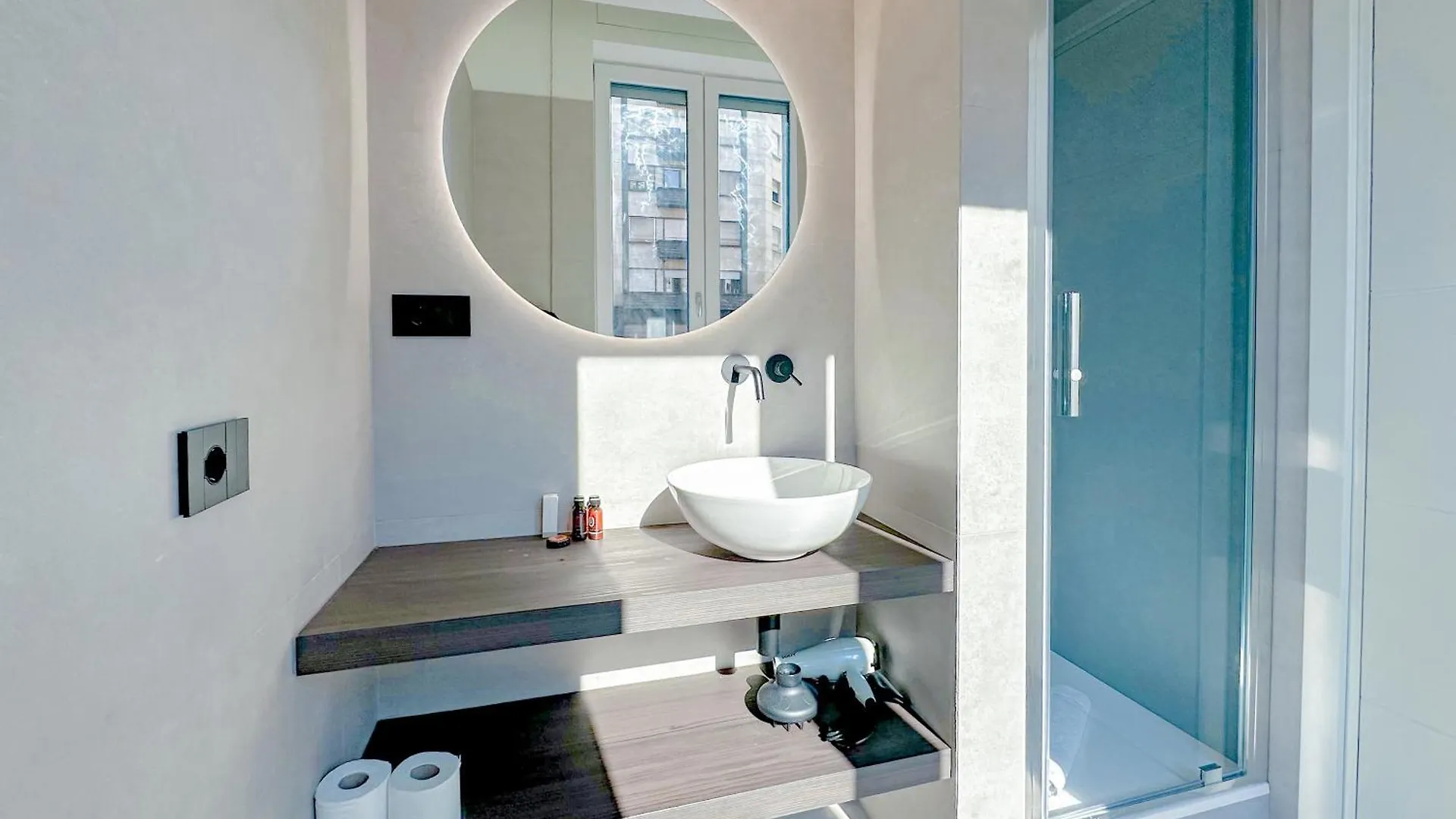 Porta Venezia - Luxy Suites - 6 Camere Milan 0*,  Italy