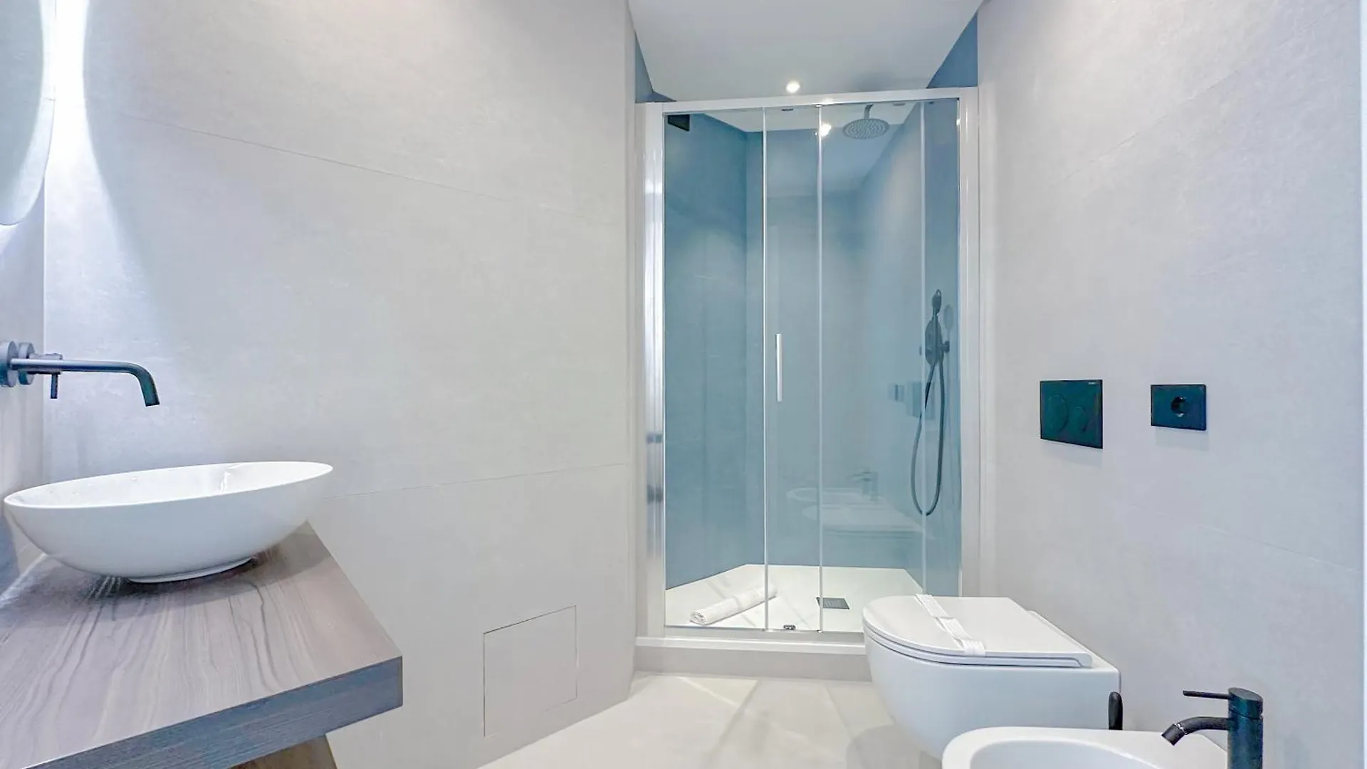 Porta Venezia - Luxy Suites - 6 Camere Milan